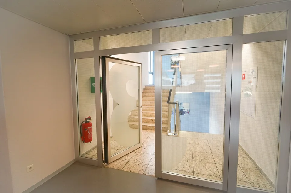 Attraktive und flexible Büroräumlichkeiten in Dübendorf – Foto 12 von 18