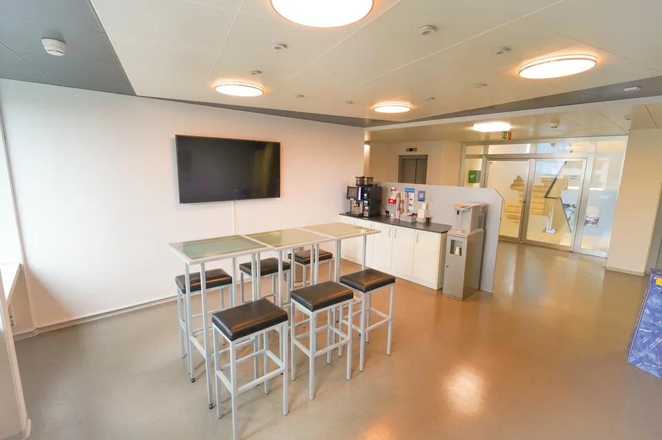 Attraktive und flexible Büroräumlichkeiten in Dübendorf – Foto 6 von 18