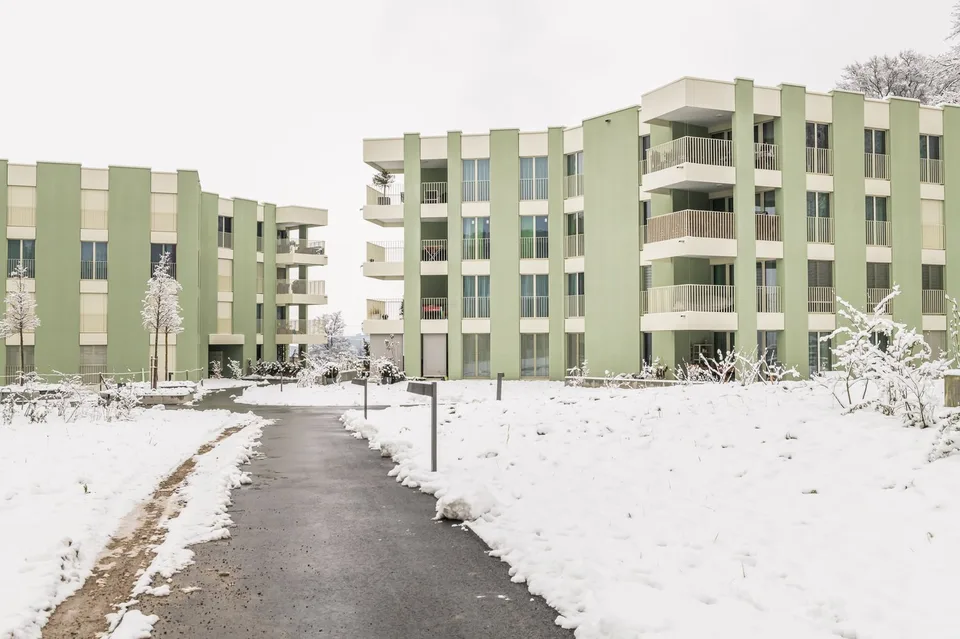 Moderne 3.5 Zimmerwohnung mit Balkon in Luzern