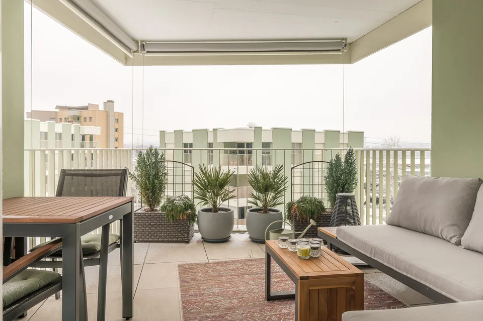 Moderne 3.5 Zimmerwohnung mit Balkon in Luzern