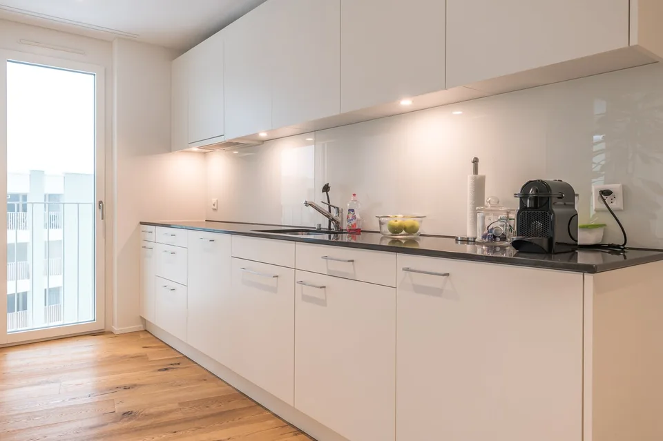 Moderne 3.5 Zimmerwohnung mit Balkon in Luzern