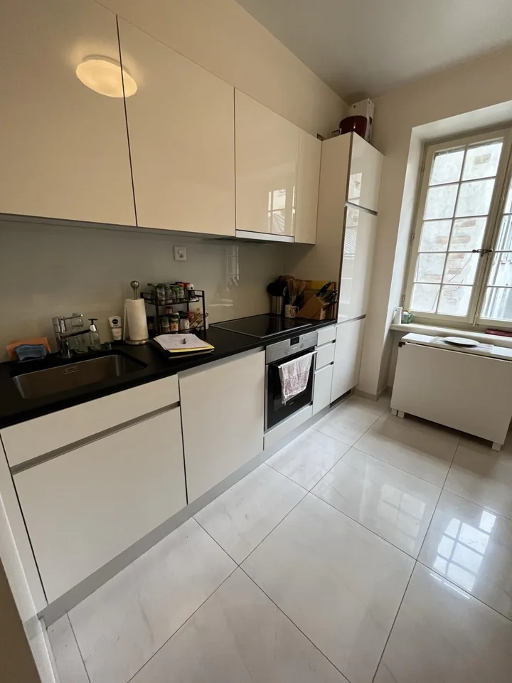 En plein coeur de la Vieille-Ville - appartement de 5 pièces