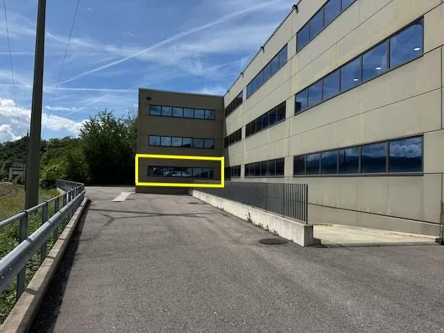 Moderne Räume in neuem Gewerbegebäude – Foto 6 von 9