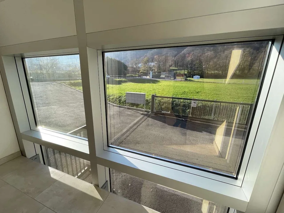 Moderne Räume in neuem Gewerbegebäude – Foto 8 von 9