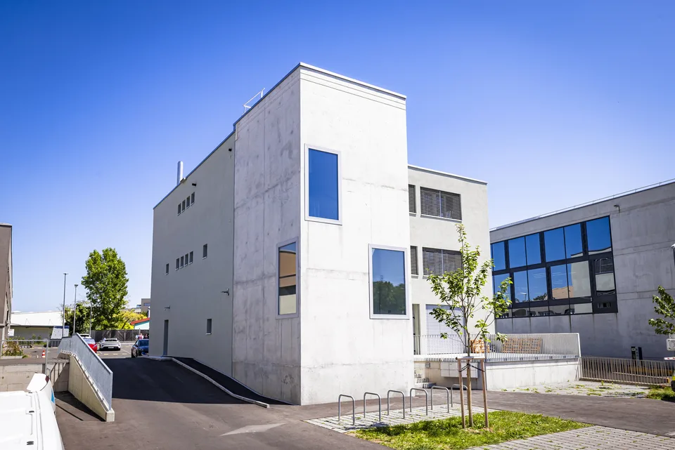 Contratto di locazione flessibile - Ufficio 225m2 arredato - Disponibile subito - Vicino a tutto