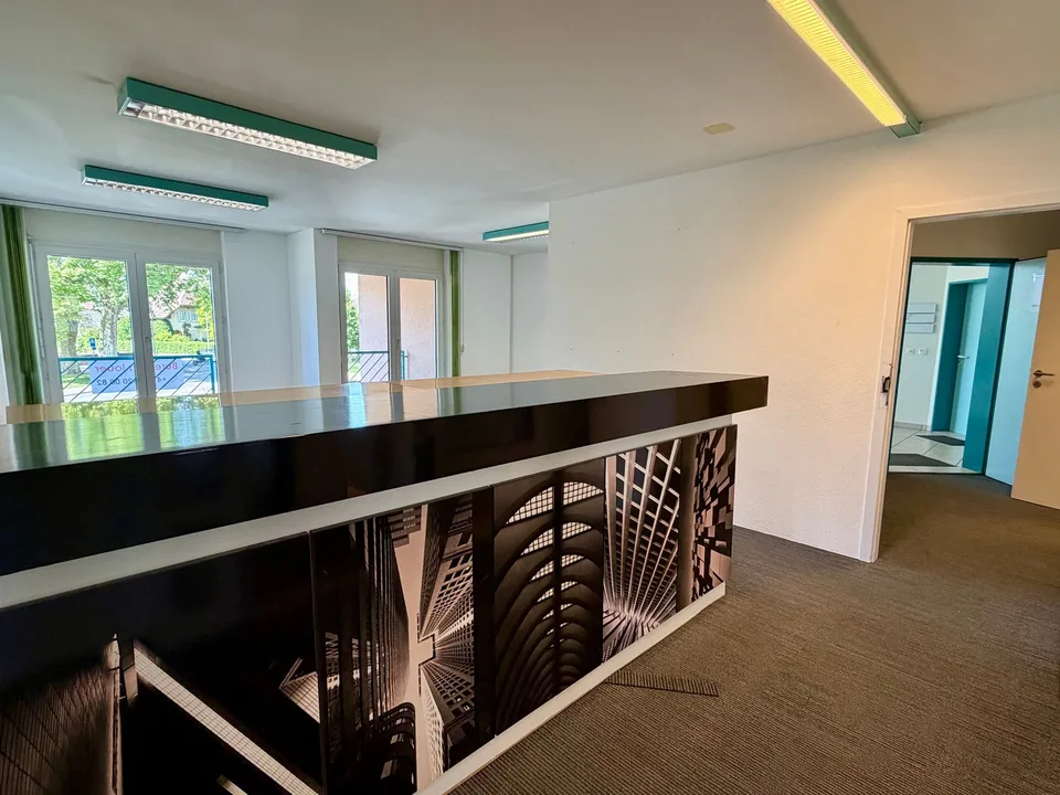 Büro mit viel Platz zur Miete in Payerne – 5 Zimmer, 143 m² – Foto 20 von 24