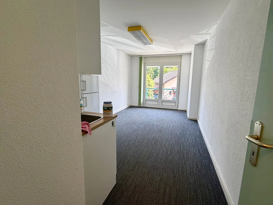 Büro mit viel Platz zur Miete in Payerne – 5 Zimmer, 143 m² – Foto 14 von 24