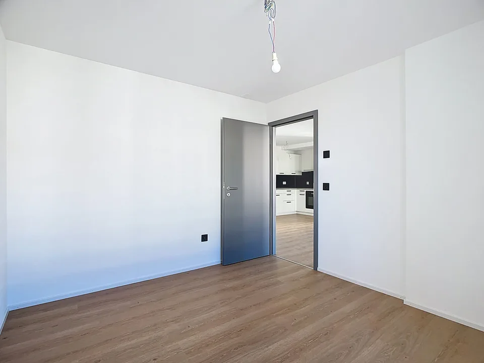 Apartment with 2.5 rooms and balcony – photo 6 of 12