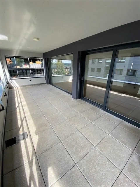 Moderne 3.5-Zimmer-Wohnung mit grosser Loggia an zentraler Lage in Affoltern am Albis