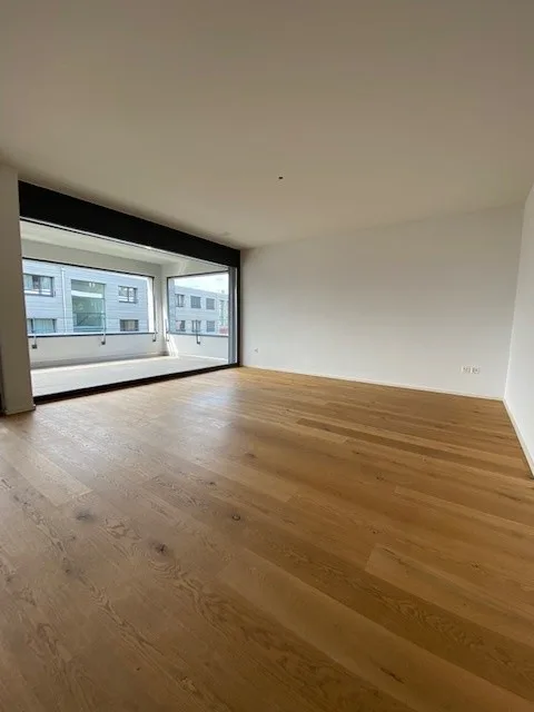 Moderne 3.5-Zimmer-Wohnung mit grosser Loggia an zentraler Lage in Affoltern am Albis