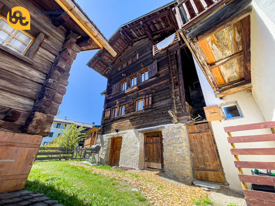Appartement dans un chalet authentique à Vercorin - été 2026