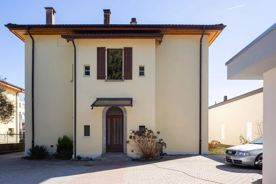 UFFICI IN AFFITTO CON POSTI AUTO INCLUSI