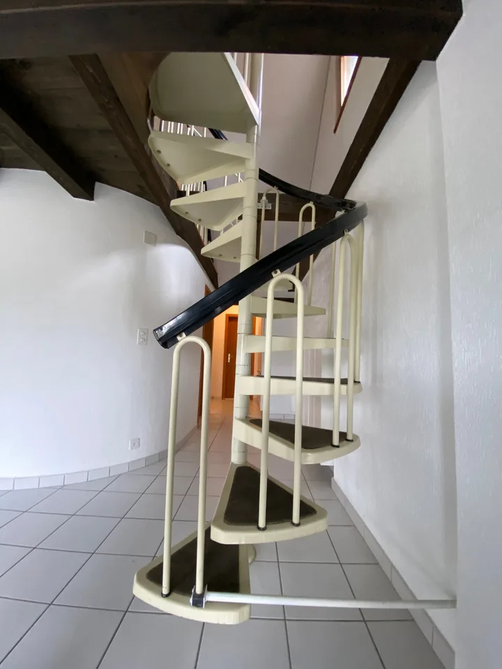 Magnifique 2.5 pièces en duplex au 3ème étage au coeur de la vieille ville – photo 15 sur 23
