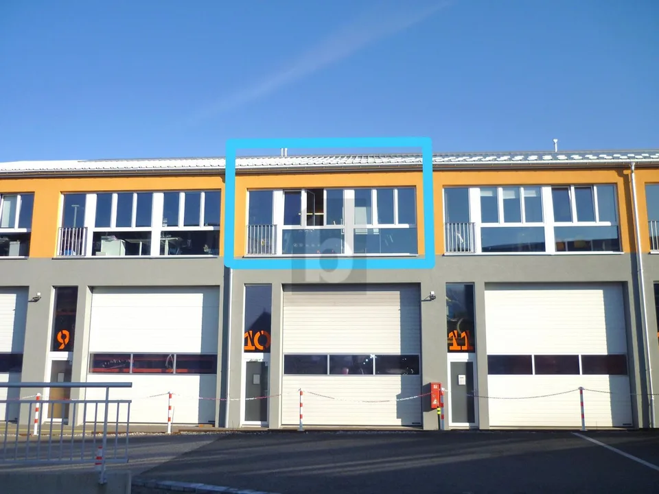ESPACE MODERNE LUMINEUX + MEZZANINE !