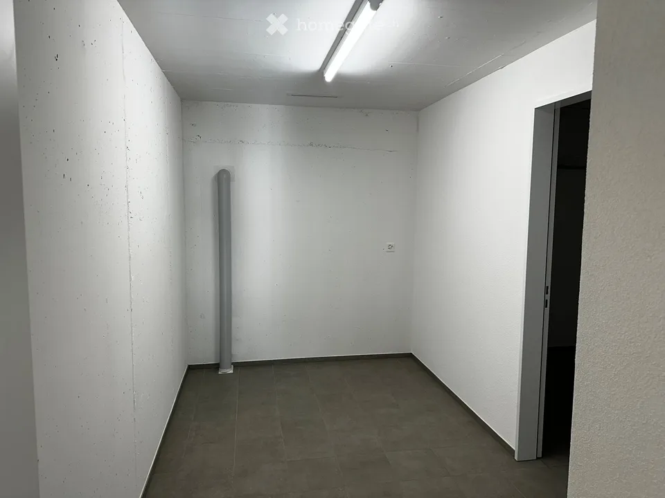 Moderne 2.5-Zimmer-Neubauwohnung in Tuggen – ruhig, familienfreundlich und barrierefrei