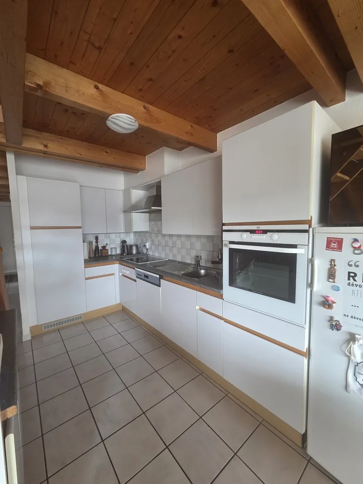 Attique en duplex de 107 m2 au 3ème étage, sans ascenseur