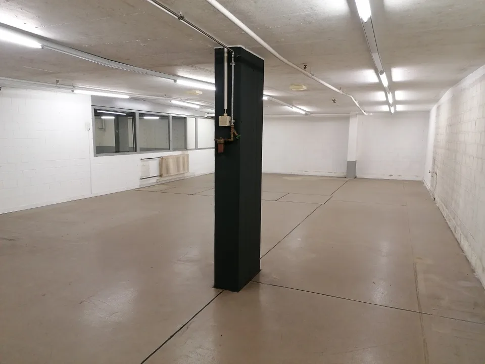 Atelier/Entrepôt à louer