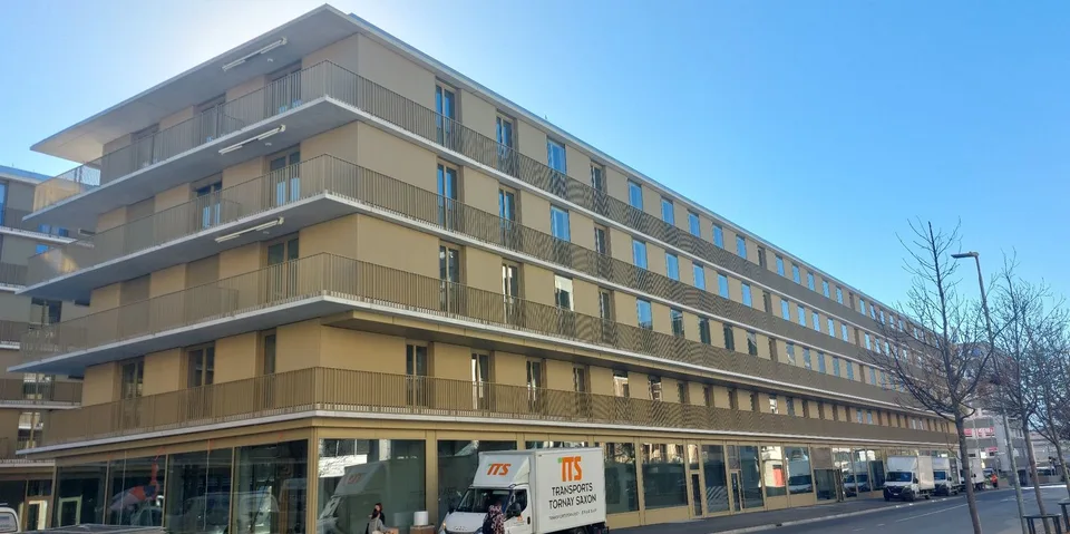 SENSATIONELLES 3 MONATE MIETE FREI Neues Gewerbeobjekt in Sion