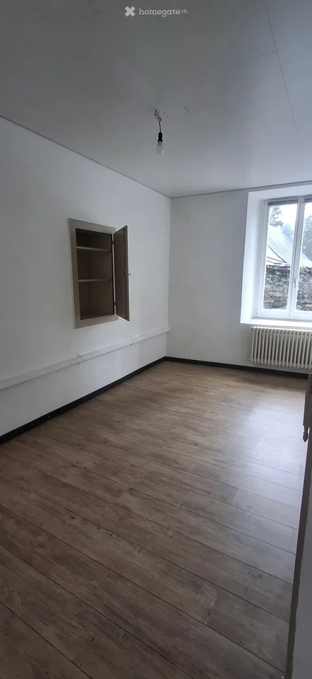 Ufficio luminoso in affitto a Chevenez – 2 locali, 30 m²