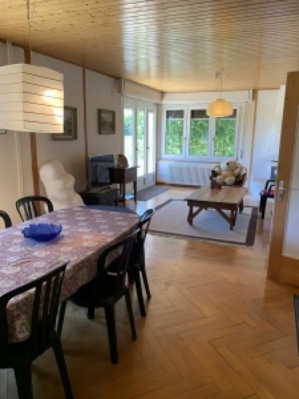 COLOCATION - Bella camera in una bella casa vicino al lago
