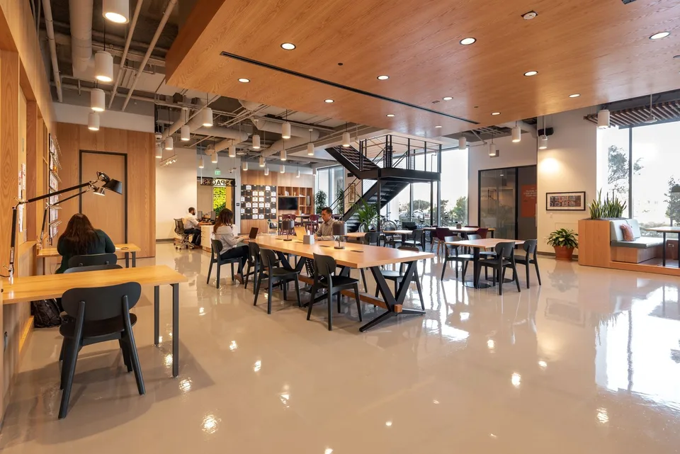 Travaillez en bureaux partagés à Spaces Quai de l'Ile