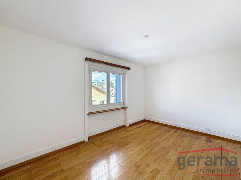 Bel appartement situé dans le quartier du Jura