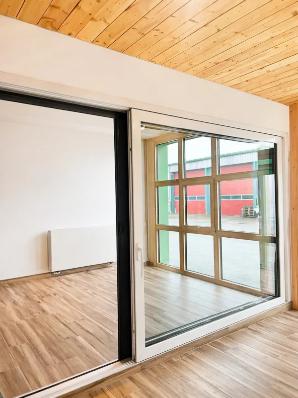 Superbe local commercial traversant plein pied- idéalement situé