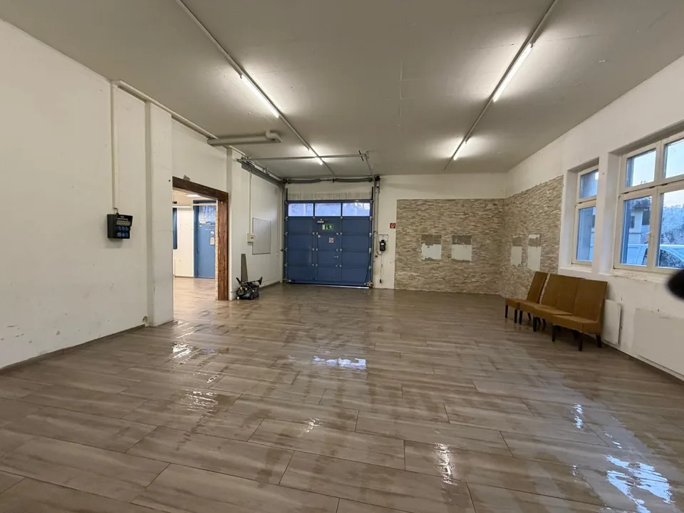 ***zentrale Gewerberäumlichkeiten mit vielfältiger Nutzungsmöglichkeit*** – Foto 6 von 8