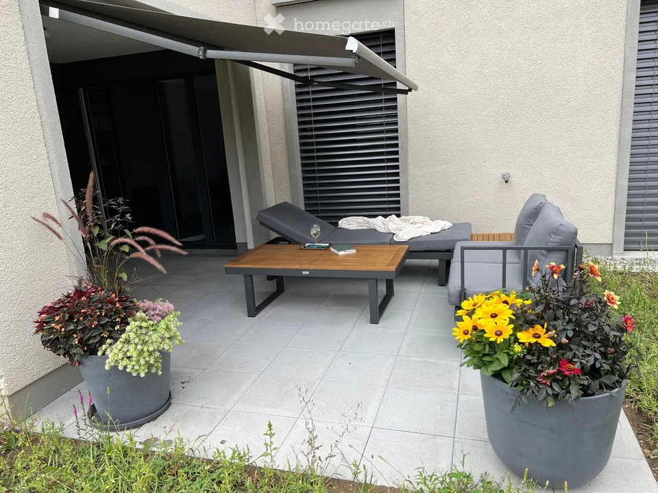 Appartamento di giardino moderno di 2,5 locali al piano terra in una posizione di prima scelta a Winterthur-Seen