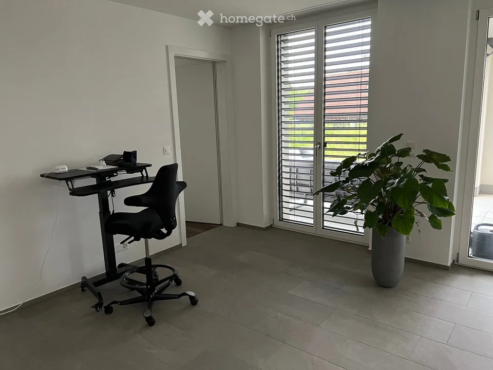 Appartamento di giardino moderno di 2,5 locali al piano terra in una posizione di prima scelta a Winterthur-Seen