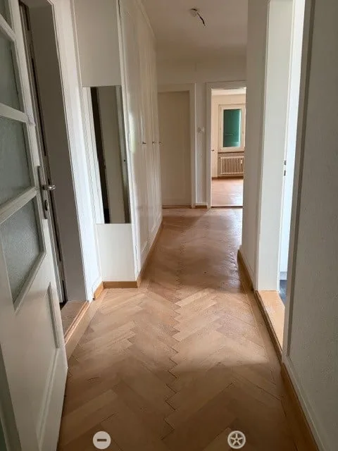 Charmante 4-Zimmer-Altbauwohnung mit Balkon und Seeblick in Biel