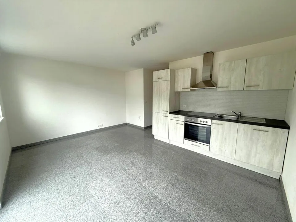 St-Imier, bel appartamento di 2.5 locali con terrazza, garage, giardino