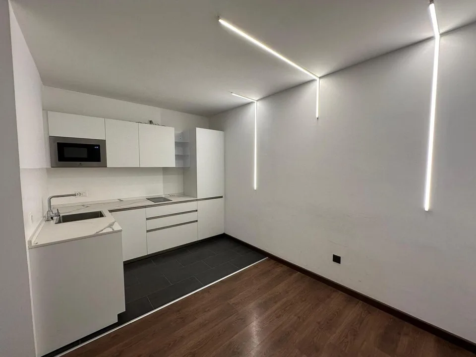 Prestigioso ufficio con efficienza energetica all'avanguardia