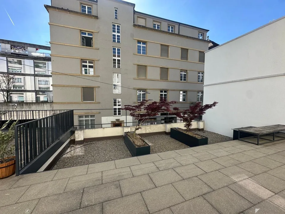 Einzigartige Terrassenwohnung im Herzen von Biel