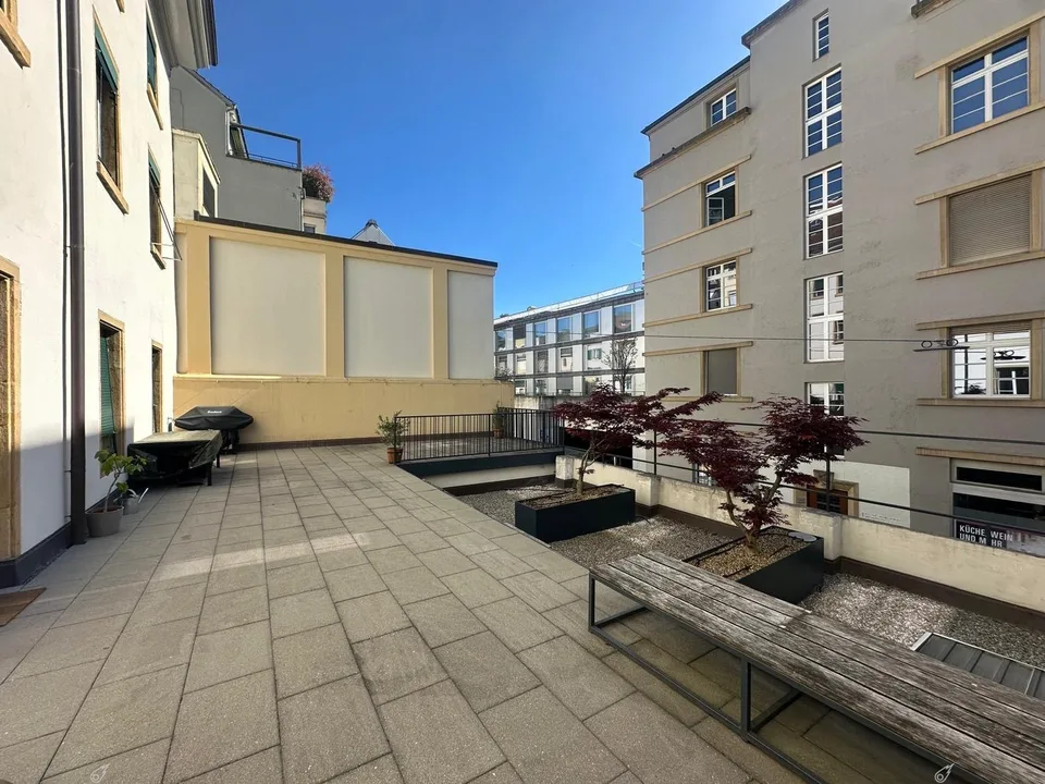 Einzigartige Terrassenwohnung im Herzen von Biel