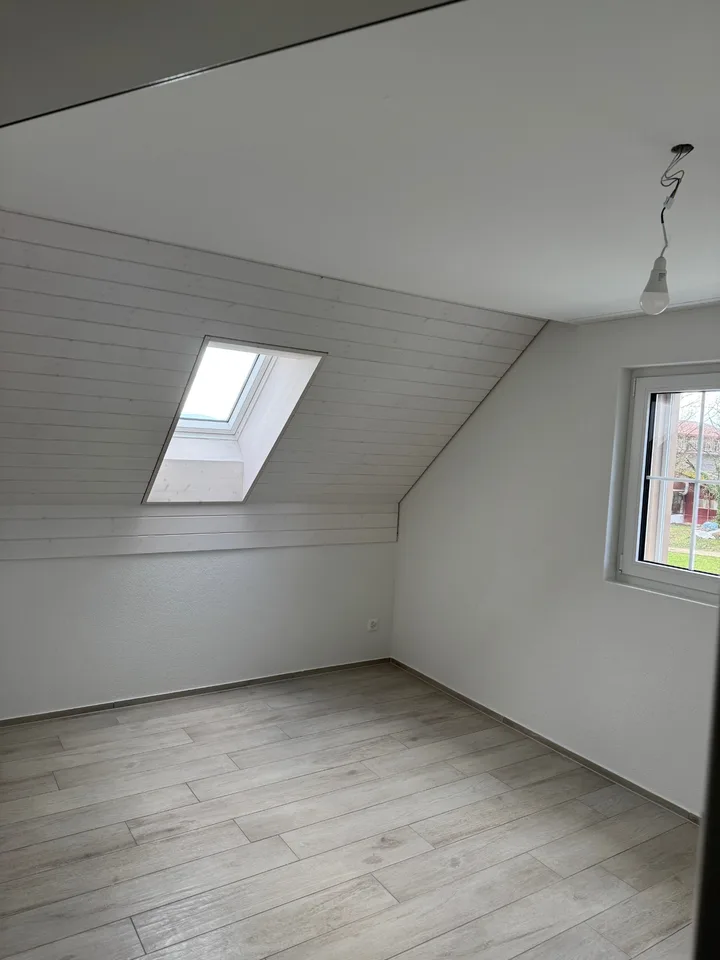 First rental of a modern 3.5-room attic apartment