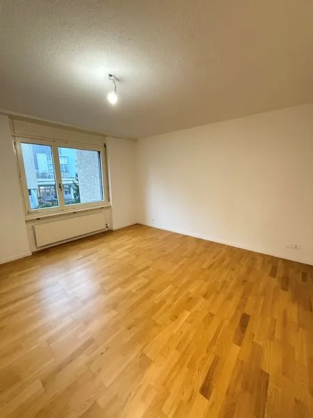 Totally renovated 2-room apartment