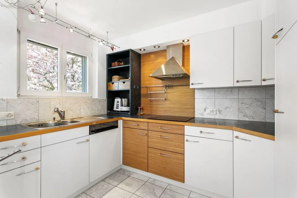 Top propriété avec studio séparé