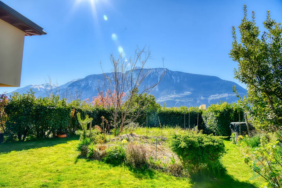 Exclusive Magnificent Detached Villa of 4.5 Rooms in the Heights of Miège – photo 12 of 13