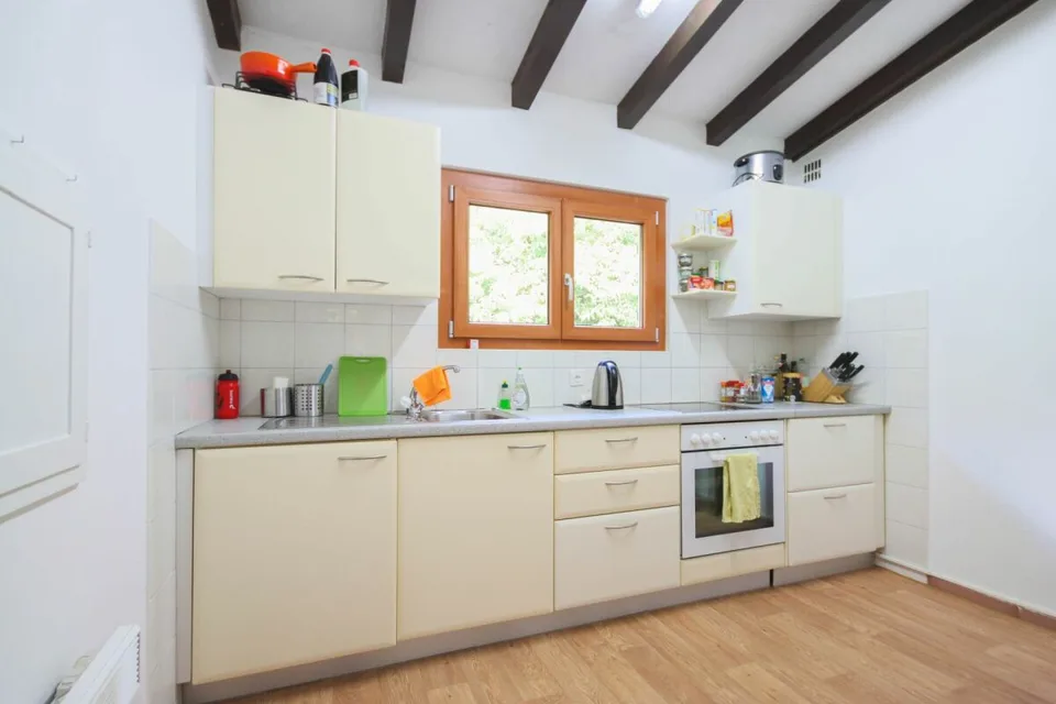 Casa vacanza su un grande terreno edificabile in una posizione tranquilla immersa nel verde – foto 7 di 14