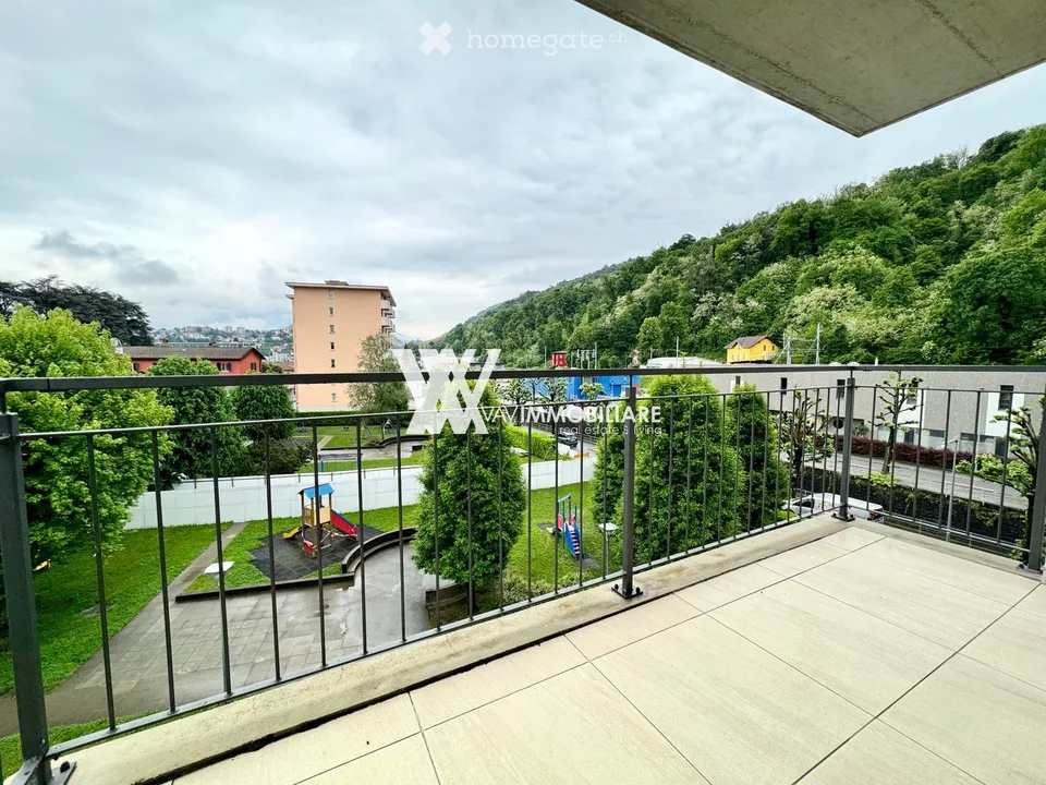 CHIASSO: LUMINOSO 2.5 LOCALI CON DOPPIO TERRAZZO A REDDITO