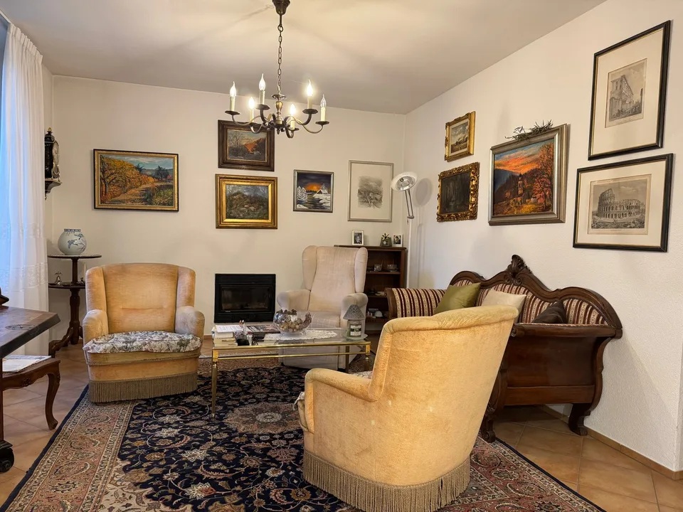 Wohnen in einer Villa aus der Epoche in Cadro