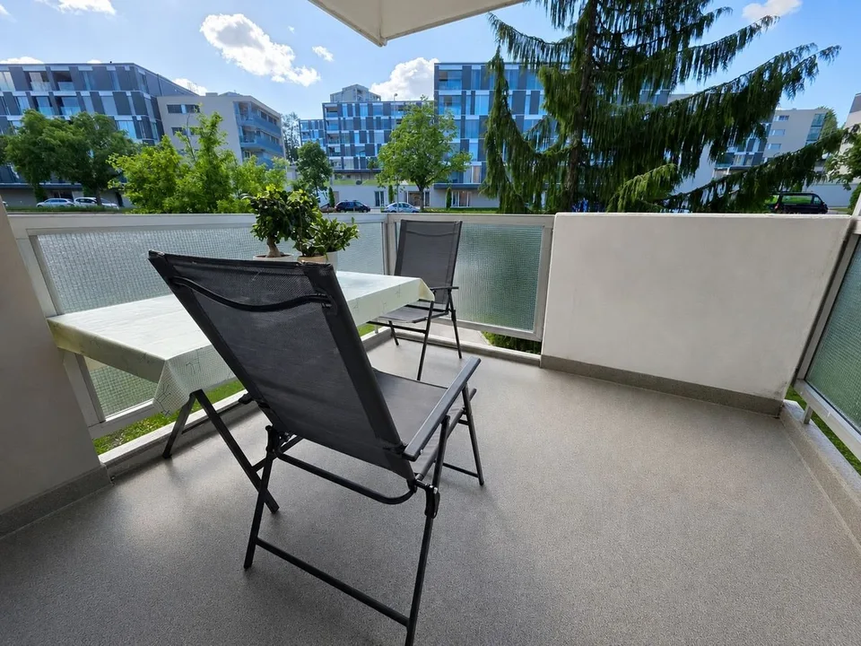 Appartement lumineux de 5,5 pièces avec ascenseur et garage