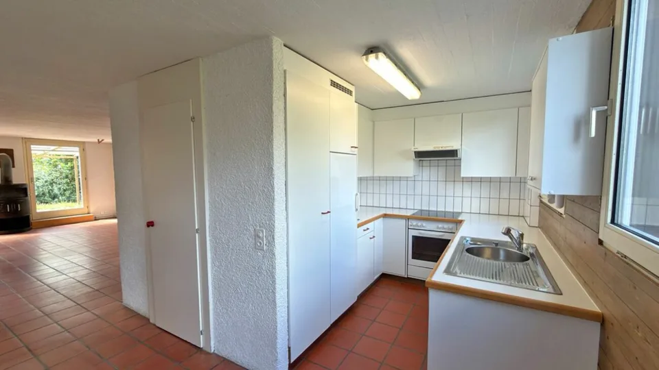 26-321 Affascinante casa unifamiliare di 5,5 locali con potenziale