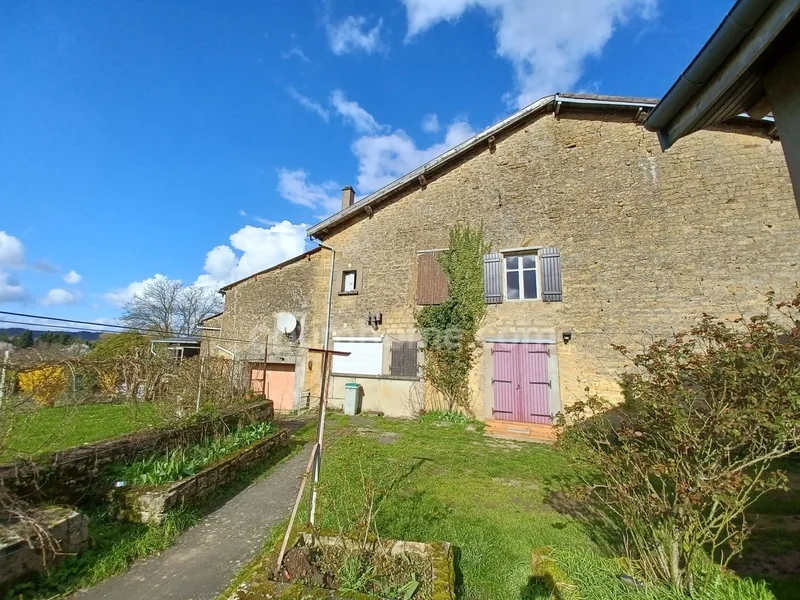 Maison à vendre en exclusivité!! 3 chambres, jardin et garage à QUINCY