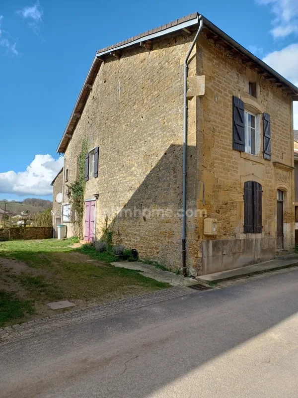 Maison à vendre en exclusivité!! 3 chambres, jardin et garage à QUINCY