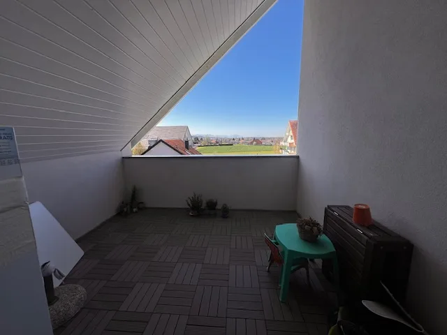 Appartamento quasi nuovo con attico e terrazza a Villars-le-Terroir – foto 9 di 13