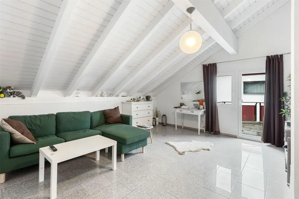 Freistehendes, modernes Einfamilienhaus an zentraler Lage in Näfels GL – Foto 9 von 13