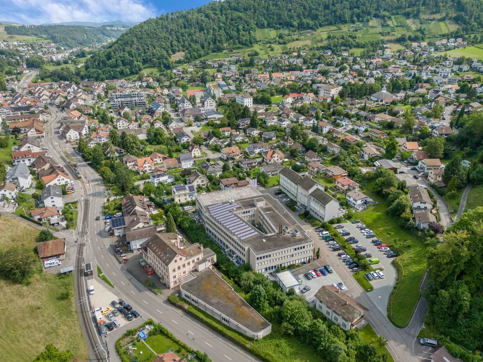 Gewerbeliegenschaft in Oberdorf (BL) mit gesicherter befristeter Rückmiete