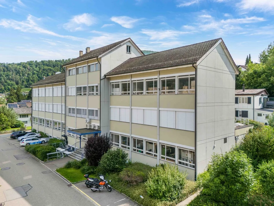 Gewerbeliegenschaft in Oberdorf (BL) mit gesicherter befristeter Rückmiete
